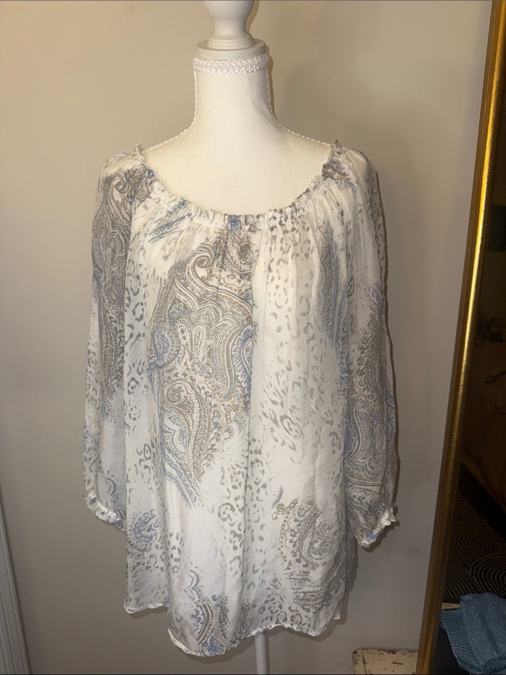 Silk Tempo Paris White and Gray Paisley Peasant Tunic off shoulder